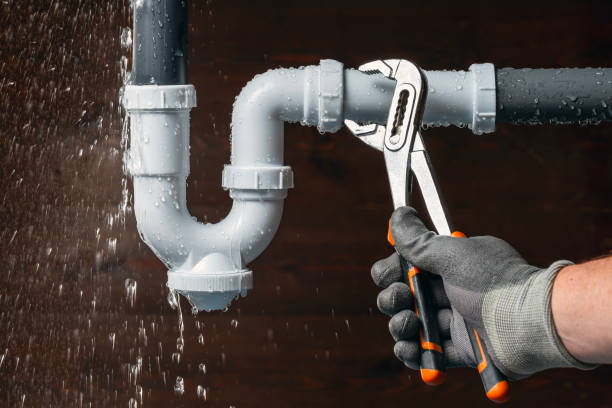 Professional Leak Detection technician working in Highlands, NJ